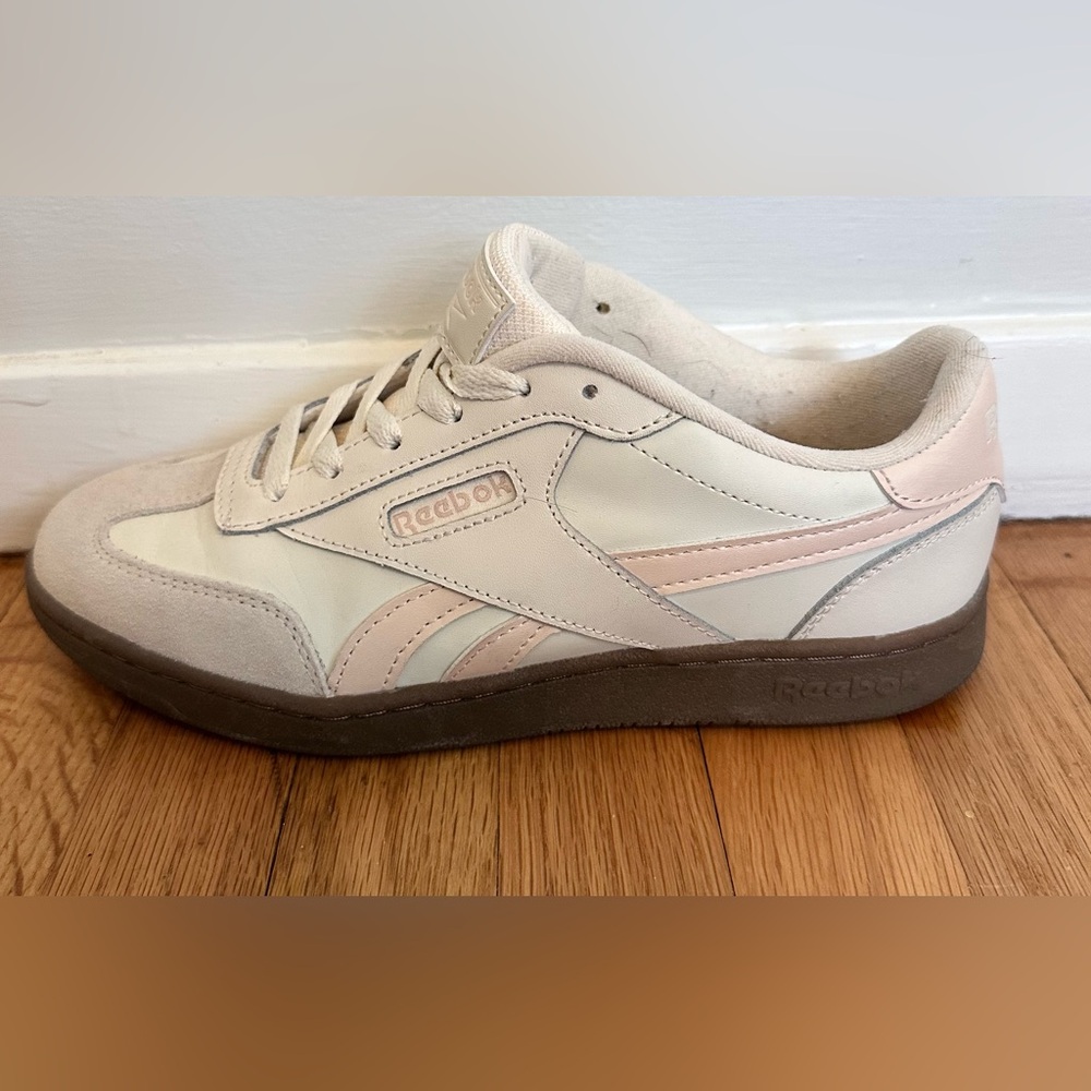 Reebok Women’s Neutral Sneakers!